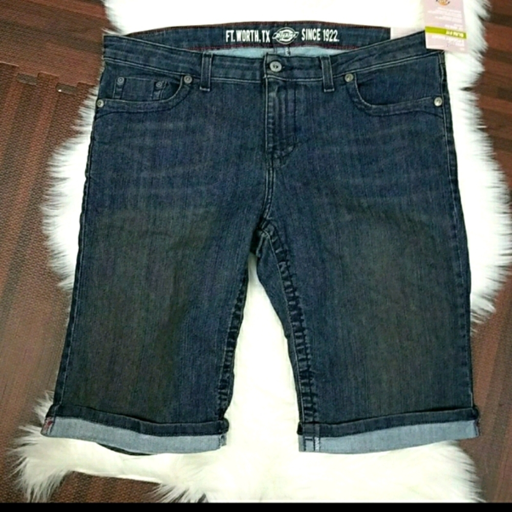 NWOT Dickies Slim Fit 5 Pocket Stretch Jean Short